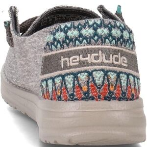 Hey Dude Wendy Flora Size 7 NEW w/o box. Comes in shoe organizer box as shown.